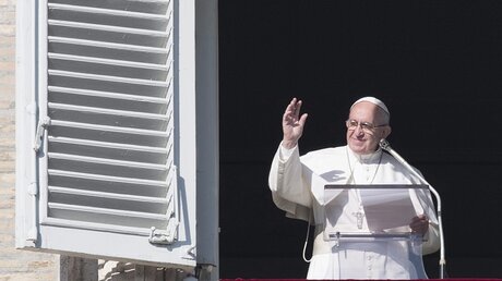 Papst Franziskus während des Angelus-Gebets / © Maurizio Brambatti (dpa)