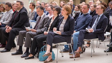 Besuch vom NRW-Ministerium am Erzbischöflichen Berufskolleg in Köln / © Weyand (Erzbistum Köln)