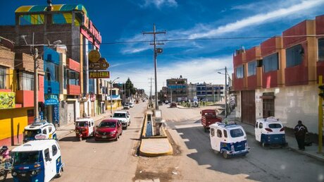 Blick auf die Stadt Ayaviri, Peru / © Aleksandar Todorovic (shutterstock)