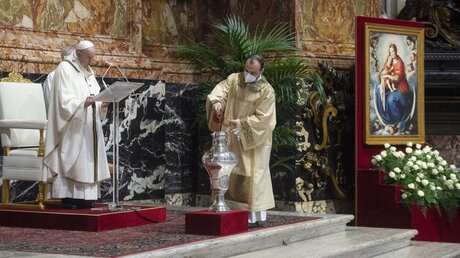 Chrisammesse mit Papst Franziskus 2021 / © Vatican Media/Romano Siciliani (KNA)