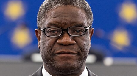 Denis Mukwege erhält den Friedensnobelpreis 2018 / © Patrick Seeger (dpa)