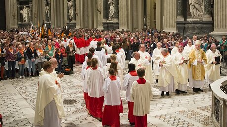 Messe mit Kölner Pilgern in Rom / © Christopher Jelen (Erzbistum Köln)
