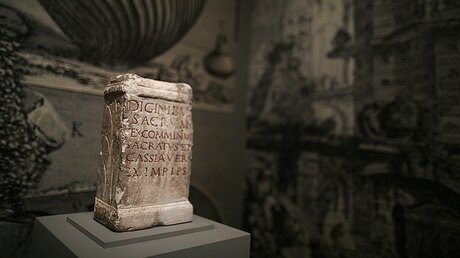 Ein Marmorstein von Gaetano Giorgini aus der Sammlung von Wallraf / © Oliver Berg (dpa)