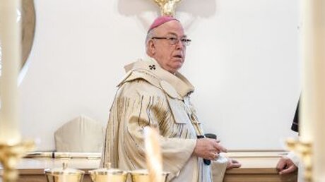 Erzbischof Hans-Josef Becker / © Andreas Kühlken (KNA)