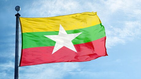 Flagge von Myanmar / © Creative Photo Corner (shutterstock)