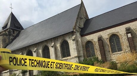 Kirche in Saint-Etienne-du-Rouvray / © Police Nationale (dpa)
