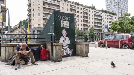 Graffito von Papst Franziskus als Bettler / © Stefania Malapelle/Romano Siciliani (KNA)