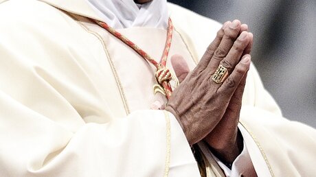 Hände des Kardinals Albert Malcolm Ranjith, Erzbischof von Colombo (Sri Lanka) / © Romano Siciliani (KNA)