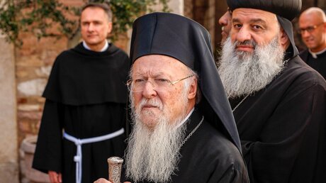 Patriarch Bartholomaios I. (m.) / © Paul Haring (KNA)