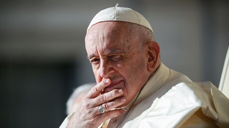 Nachdenklich: Papst Franziskus / © Vatican Media/Romano Siciliani (KNA)
