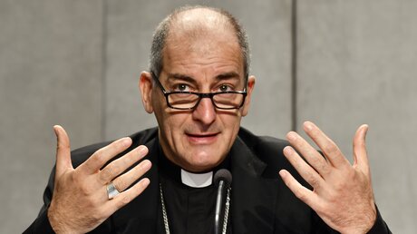 Erzbischof Giovanni Pietro Dal Toso, Präsident des Päpstlichen Missionswerks Cor Unum / © Paolo Galosi (KNA)