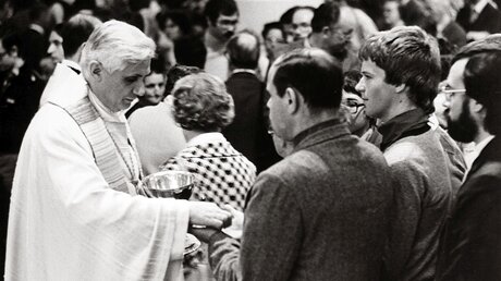 Kardinal Joseph Ratzinger während des 85. Deutschen Katholikentages vom 13. bis zum 17. September 1978 in Freiburg (KNA)