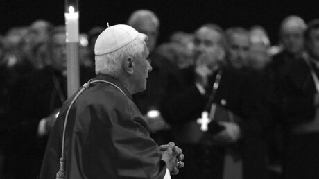 Vigil mit Papst Benedikt XVI. auf dem Marienfeld am 20. August 2005 während des Weltjugendtags in Köln (KNA)