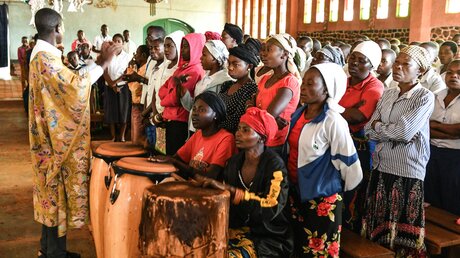 Katholischer Gottesdienst im Kongo / © Harald Oppitz (KNA)