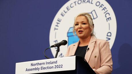 Michelle O'Neill, Spitzenkandidatin der nordirischen Partei Sinn Fein / © Liam Mcburney/PA Wire (dpa)
