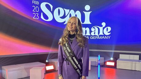 Kira Geiss ist angehende Diakonin und nimmt an der Miss Germany Wahl teil / © Miss Germany Studios