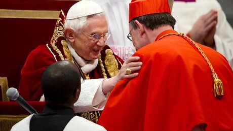 Mit einem feierlichen Konsistorium hat Papst Benedikt XVI. am 18. Februar 2012 Erzbischof Rainer Maria Woelki in das Kardinalskollegium aufgenommen (KNA)