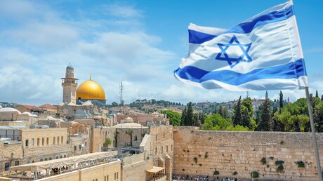 Israelische Flagge in Jerusalem / © Nick Brundle Photography (shutterstock)
