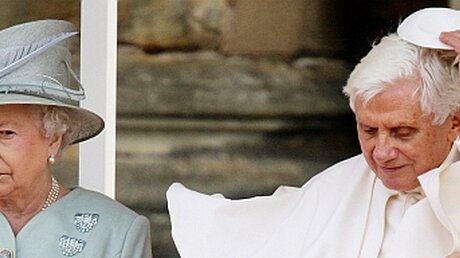 Die Queen und der Papst: Der Eindruck täuscht, sie verstanden sich gut (KNA)