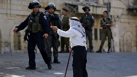 Konflikt zwischen Palästinensern und Israelis in Hebron / © Abed Al Hashlamoun (dpa)