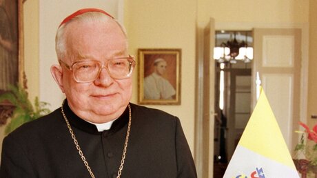 Kardinal Henryk Roman Gulbinowicz im Jahr 1998 / © Stephan Branahl (KNA)