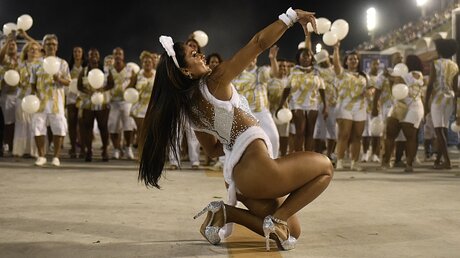 Karneval in Brasilien / © Fabio Teixeira (dpa)
