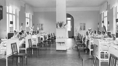 Krankensaal im Jüdischen Krankenhaus in Berlin, ca. 1935 / © Krankensaal im Jüdischen Krankenhaus in Berlin (Jüdisches Museum Berlin)