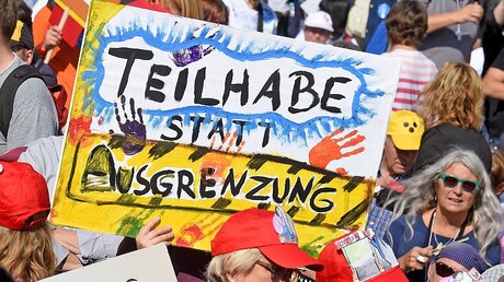 Proteste zum Bundesteilhabegesetz / © Holger Hollemann (dpa)
