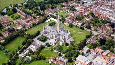 Luftaufnahme der Kathedrale von Salisbury (shutterstock)