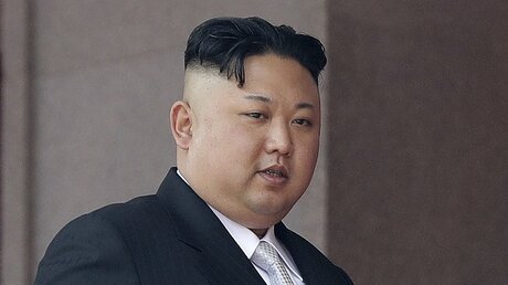 Nordkoreas Machthaber Kim Jong Un / © Wong Maye-E (dpa)