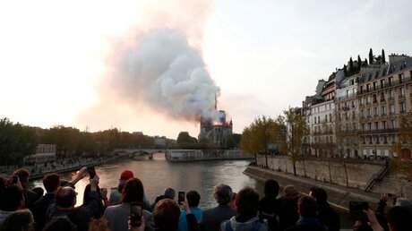 Notre-Dame steht in Flammen / © Benoit Tessier (Reuters)