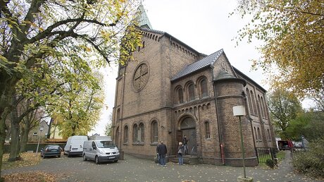 Die Evangelische Kirche im Stadtteil Schmachtendorf / ©  Stefan Arend (epd)