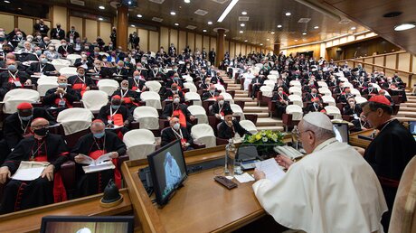 Papst Franziskus eröffnet Weltsynode / © Vatican Media/Romano Siciliani (KNA)