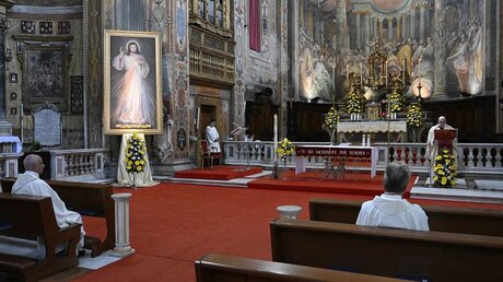 Papst Franziskus feiert die Messe in der Kirche Santo Spirito / © Vatican Media/Romano Siciliani (KNA)