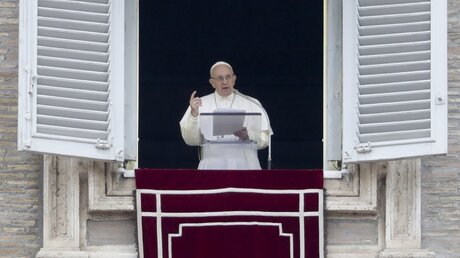 Papst Franziskus zu Allerheiligen / © Andrew Medichini (dpa)