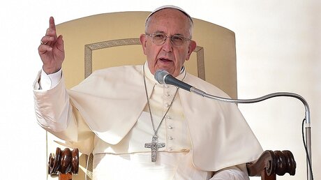 Papst Franziskus / ©  EPA/ETTORE FERRARI (dpa)