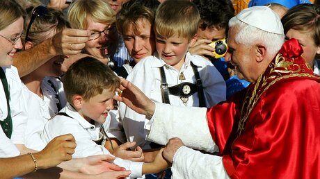 Papst Benedikt in Altötting / © Matthias Schrader (dpa)
