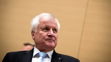 Der bayerische Ministerpräsident Horst Seehofer (CSU) / © Matthias Balk (dpa)