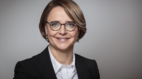 CDU-Politikerin Annette Widmann-Mauz / © Steffen Kugler  (Bundesregierung)