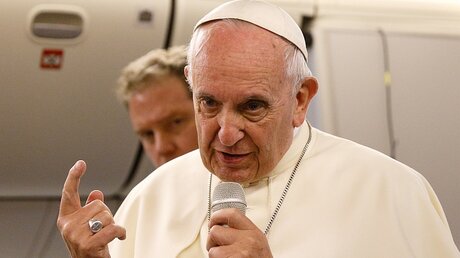 Pressekonferenz des Papstes im Flieger / © Paul Haring (KNA)