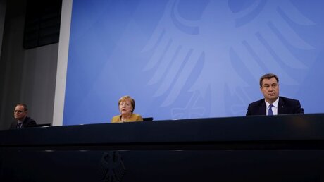 Pressekonferenz im Bundeskanzleramt zu Corona-Maßnahmen / © Odd Andersen/AFP/POOL (dpa)