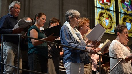 Sängerinnen und Sänger aus dem gesamten Erzbistum beteiligen sich an dem musikalischen Ferienprojekt. / © Beatrice Tomasetti (DR)