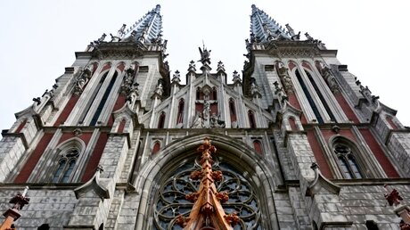 Sankt-Nikolaus-Kathedrale in Kiew / © Review News (shutterstock)