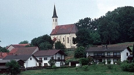Spätgotische Siebenschläfer-Kirche in Rotthof bei Passau (KNA)