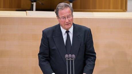 Ex-Außenminister Klaus Kinkel / © Rolf Vennenbernd (dpa)