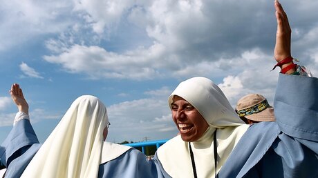 Tanzende Nonnen aus den USA / © Marcin Obara (dpa)