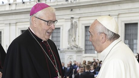 Papst Franziskus nimmt Rücktritt von Bischof Trelle an / © Romano Siciliani (KNA)