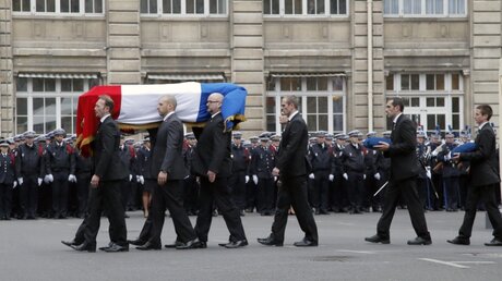 Beisetzung in Paris  (dpa)