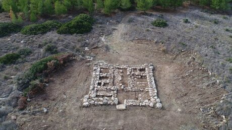 Überreste der 3200 Jahre alter Festung / © Emil Aladjem (dpa)