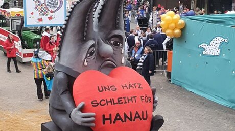 "Uns Hätz schleiht för Hanau" (DR)